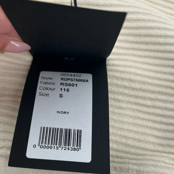 Rochas Crewneck L/S Ribbed Sweater Stella Ivory Size Small *NWT Some Stains - Picture 7 of 10